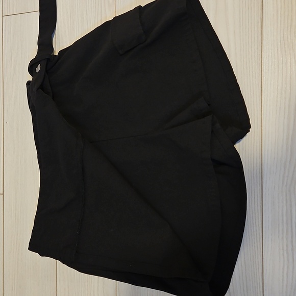 Womens Medium Black Mini Skort Skirt Short Garage NWOT - Picture 2 of 6